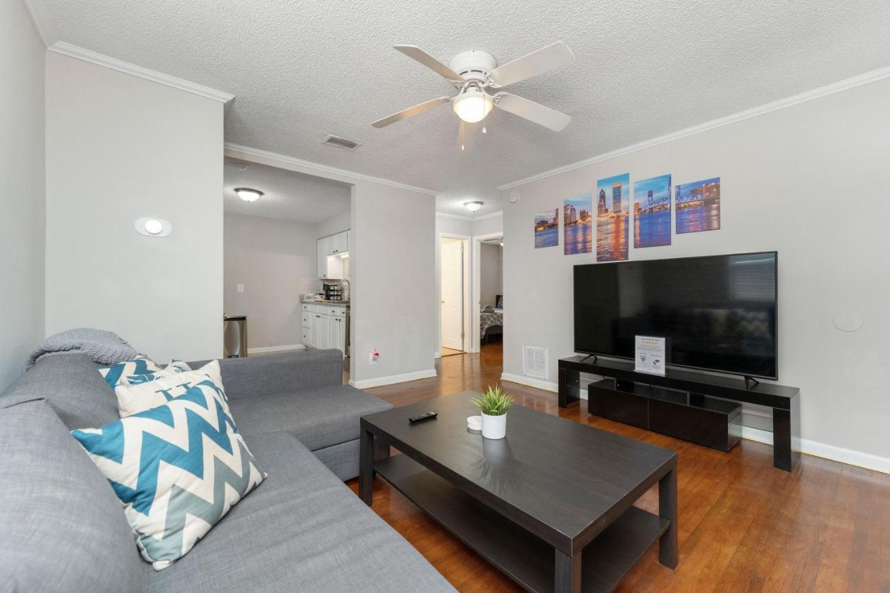 King Bedroom 2Bed1Bath Sleeps 4 Close To Town Center Downtown Beach Mayo Clinic Jacksonville Exteriér fotografie