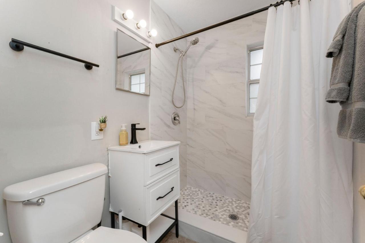 King Bedroom 2Bed1Bath Sleeps 4 Close To Town Center Downtown Beach Mayo Clinic Jacksonville Exteriér fotografie